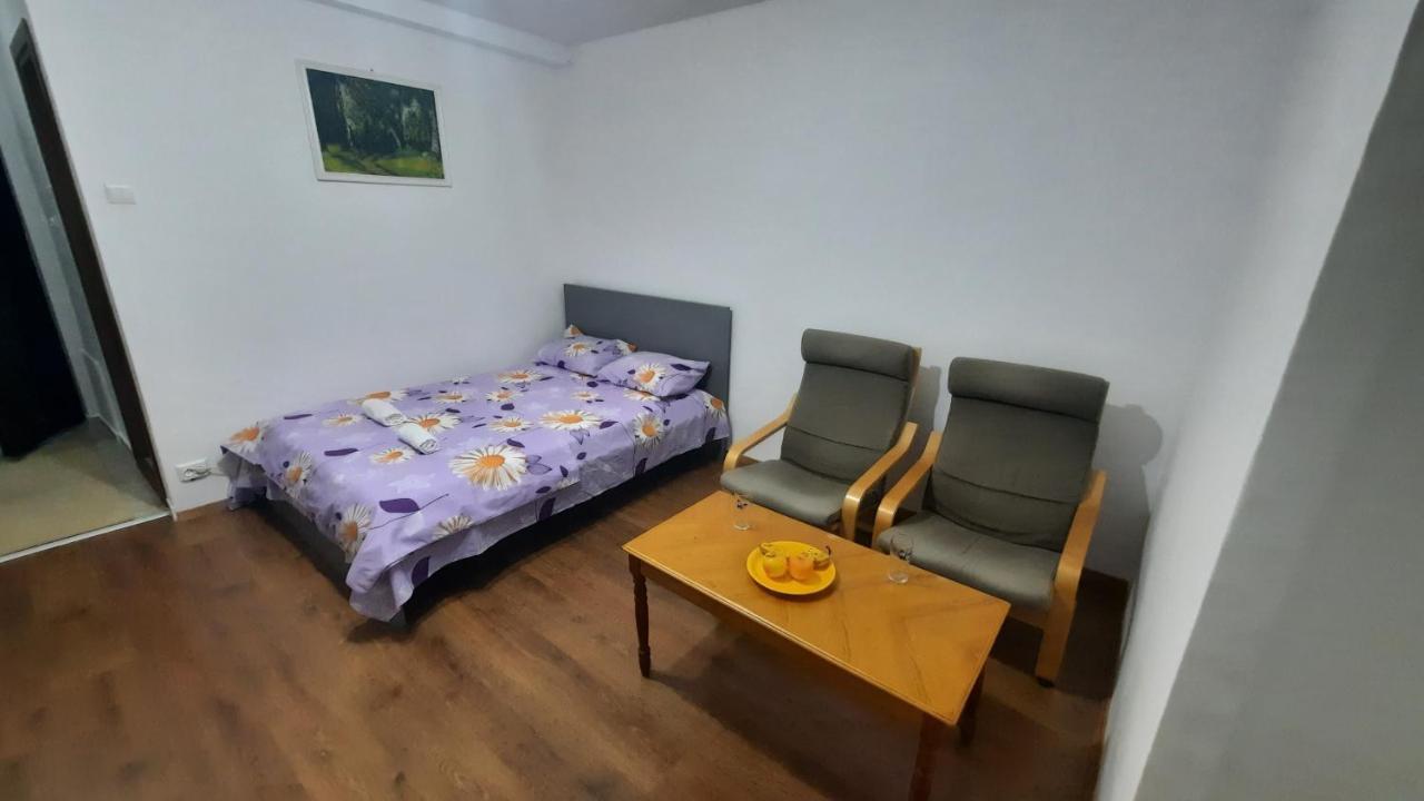 בוקרשט Lovely 1 Bedroom Apartment With Free Street Parking מראה חיצוני תמונה
