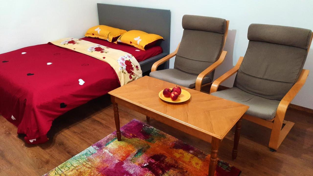 בוקרשט Lovely 1 Bedroom Apartment With Free Street Parking מראה חיצוני תמונה